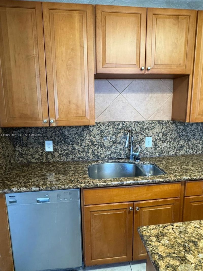 3650 SW 92nd Ave , Unit 1, Miami, FL 33165 Photo