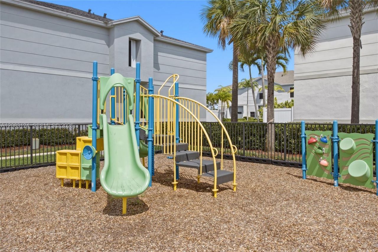 926 NW 3rd Ter, Unit 926, Pompano Beach, FL 33060 Photo