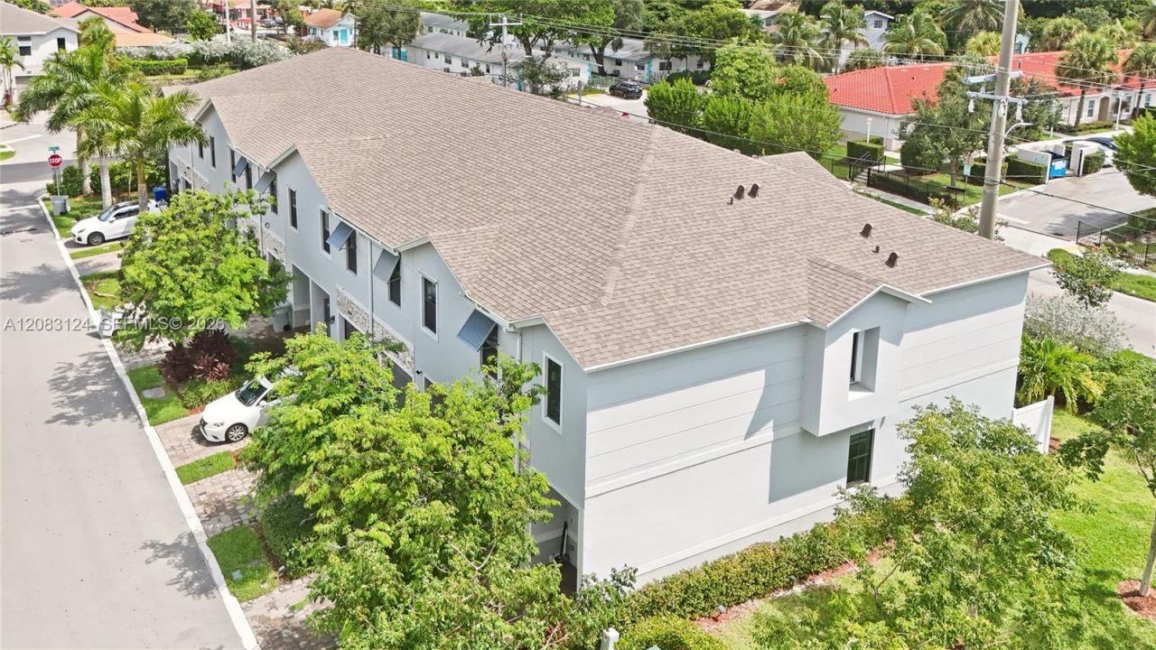 926 NW 3rd Ter, Unit 926, Pompano Beach, FL 33060 Photo