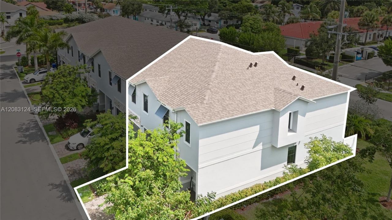 926 NW 3rd Ter, Unit 926, Pompano Beach, FL 33060 Photo