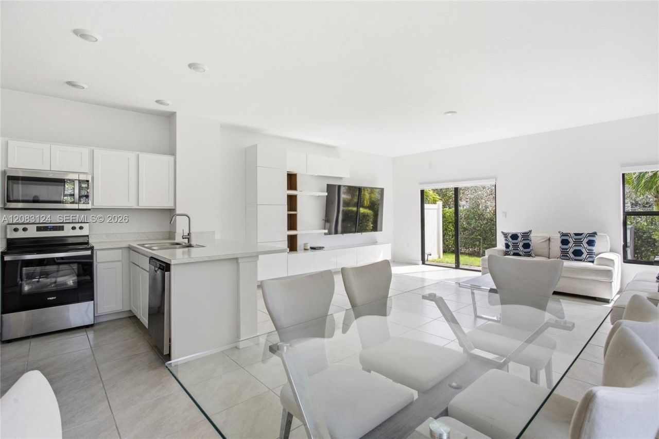 926 NW 3rd Ter, Unit 926, Pompano Beach, FL 33060 Photo