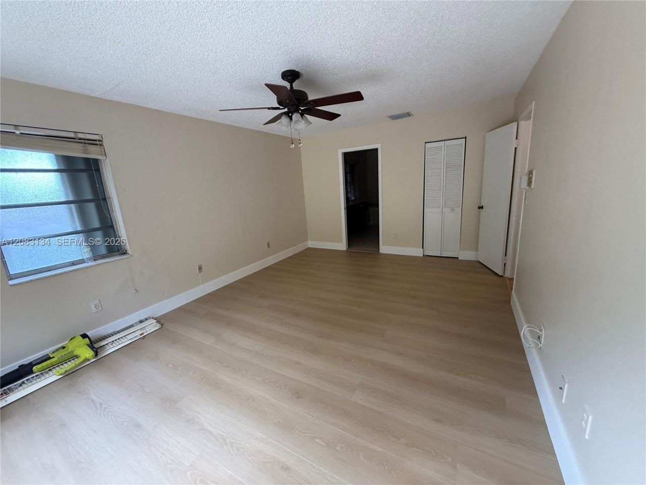 19233 E Lake Dr , Unit 19233, Hialeah, FL 33015 Photo