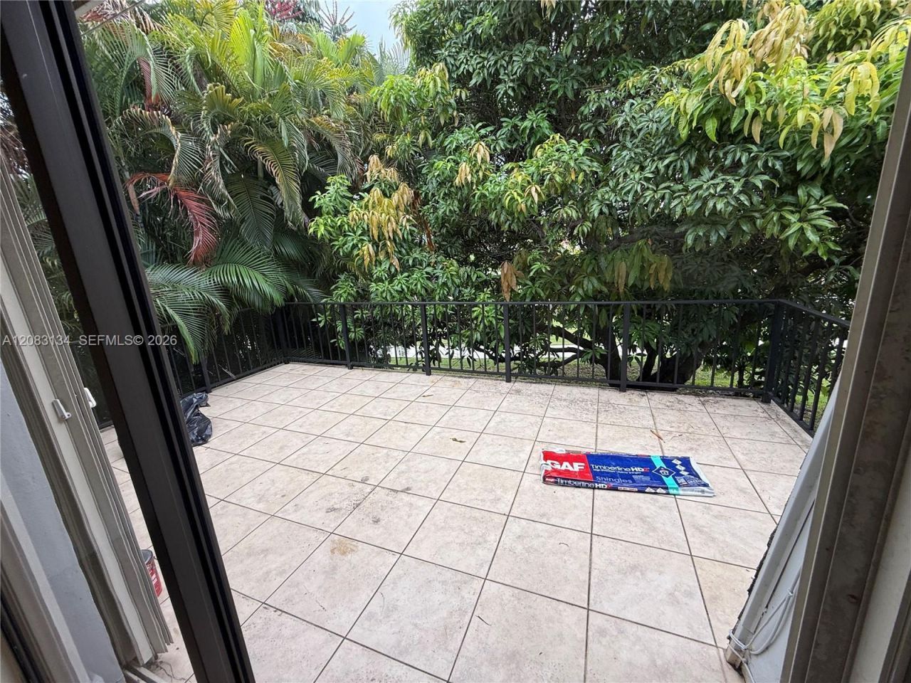 19233 E Lake Dr , Unit 19233, Hialeah, FL 33015 Photo
