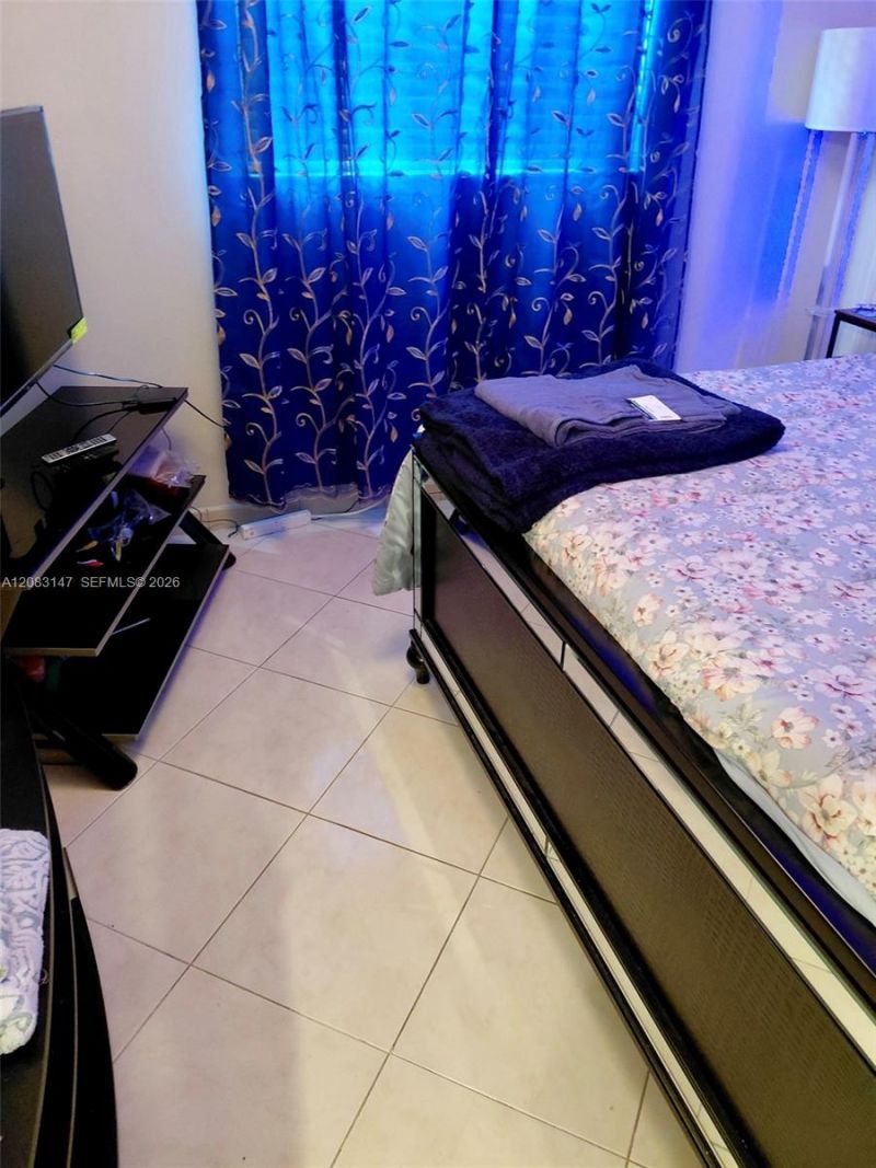 3940 NW 42nd Ave, Unit 321, Lauderdale Lakes, FL 33319 Photo