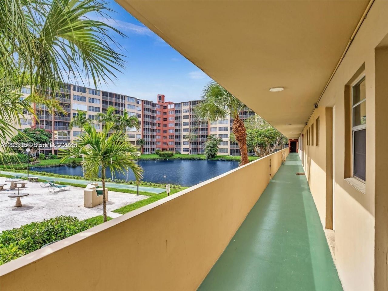 1780 NE 191st St, Unit 204-2, Miami, FL 33179 Photo