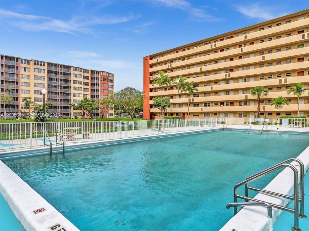 1780 NE 191st St, Unit 204-2, Miami, FL 33179 Photo