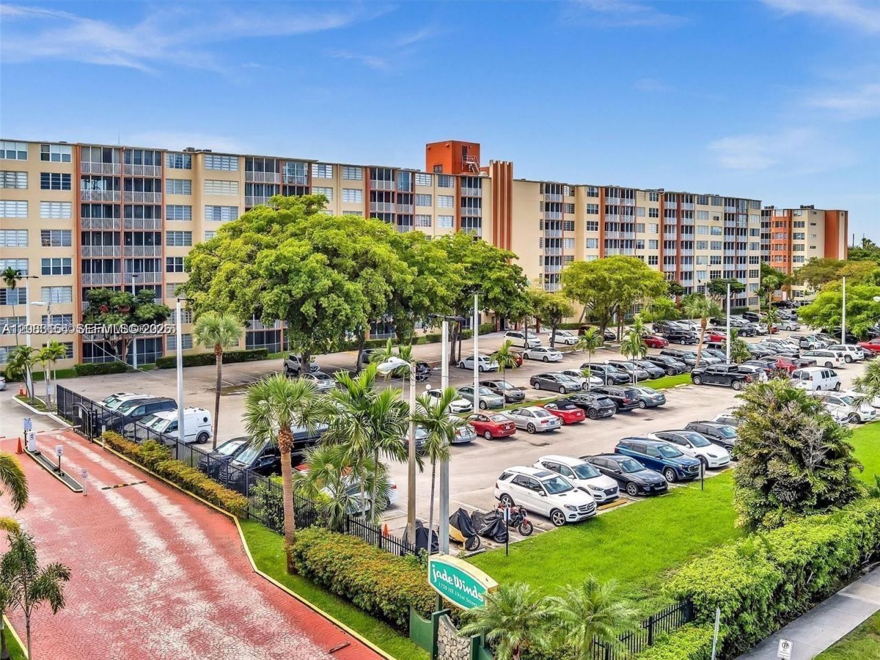 1780 NE 191st St, Unit 204-2, Miami, FL 33179 Photo