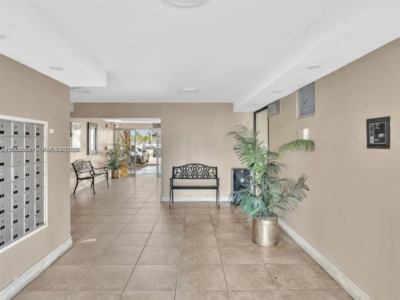 1780 NE 191st St, Unit 204-2, Miami, FL 33179 Photo
