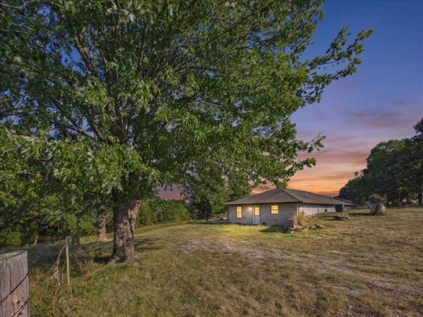 1300 Long Branch Road , Mack's Creek, MO 65786