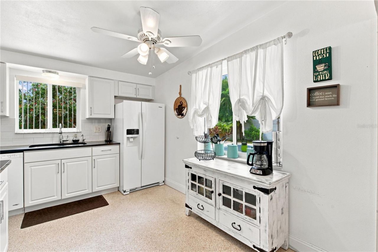11610 116th Street , Seminole, FL 33778 Photo