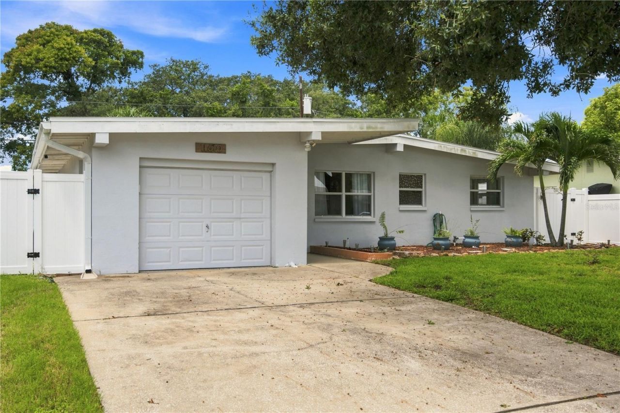 11610 116th Street , Seminole, FL 33778 Photo