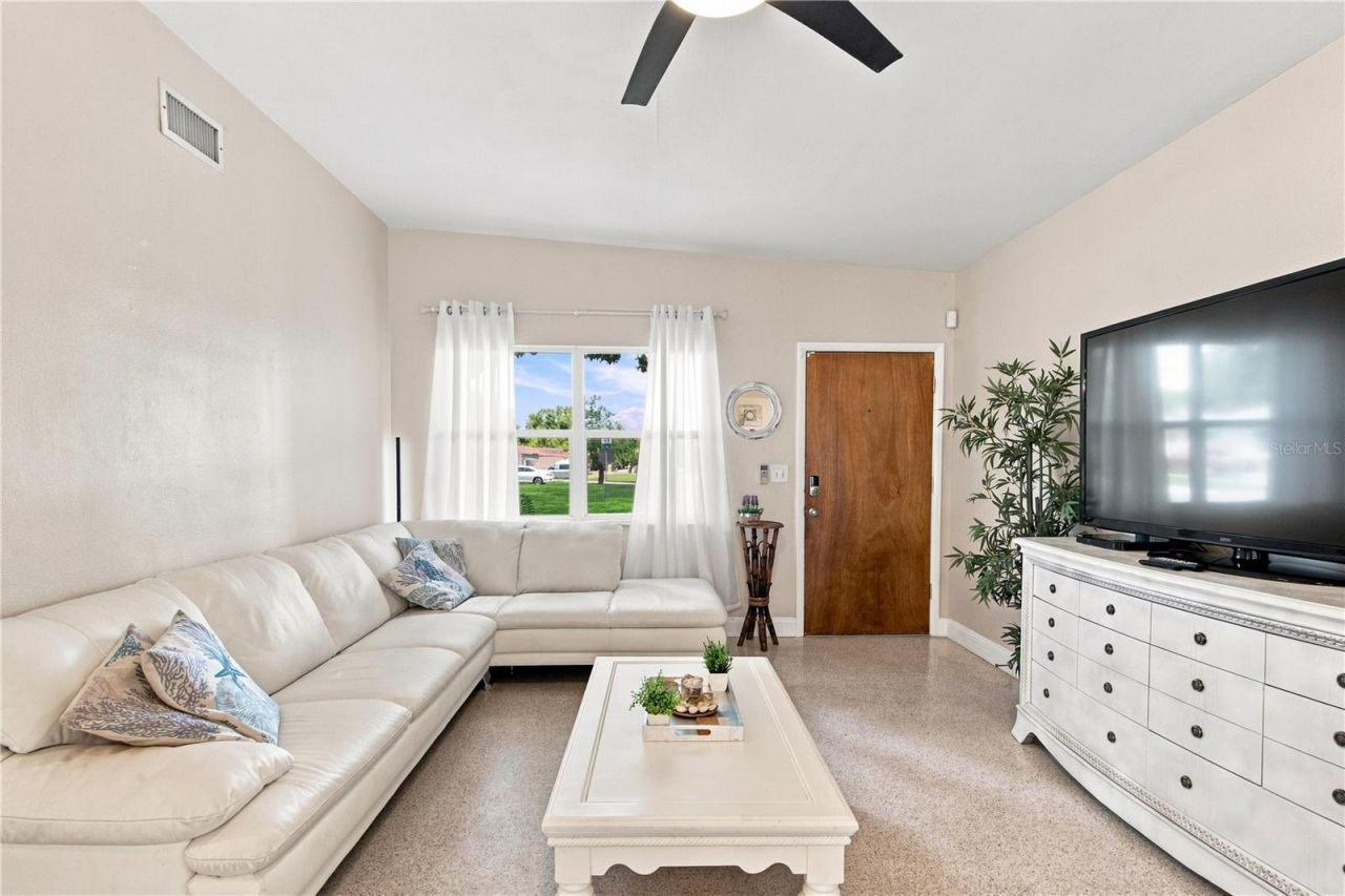 11610 116th Street , Seminole, FL 33778 Photo