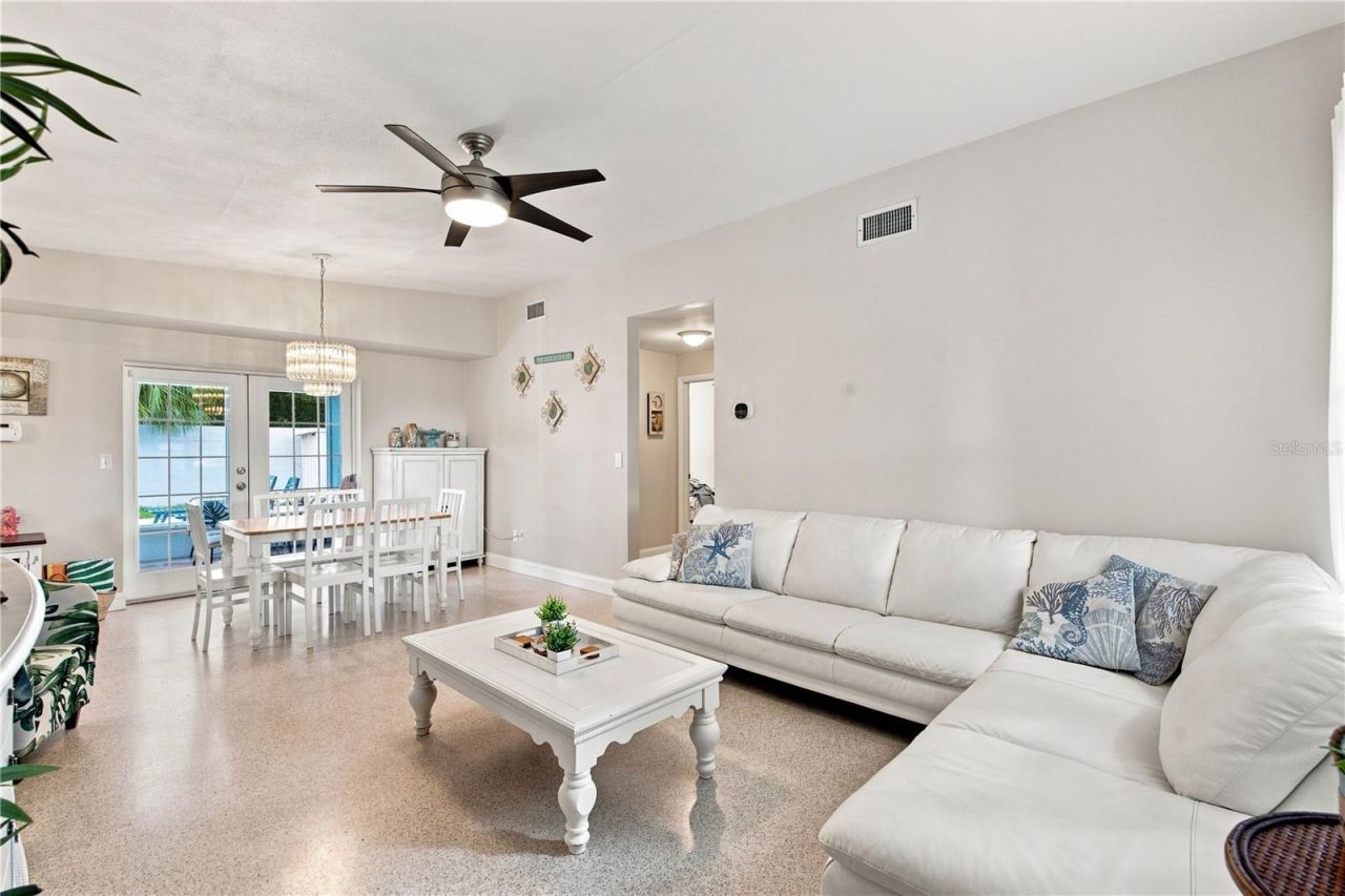 11610 116th Street , Seminole, FL 33778 Photo
