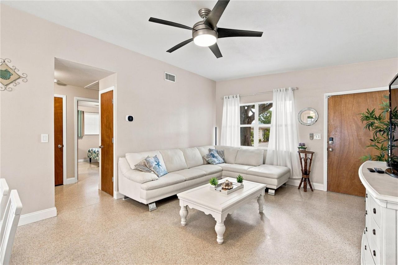 11610 116th Street , Seminole, FL 33778 Photo