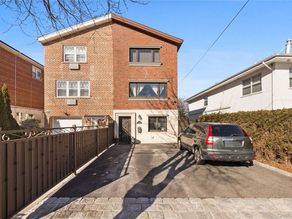 229 Ditmars Street , Bronx, NY 10464