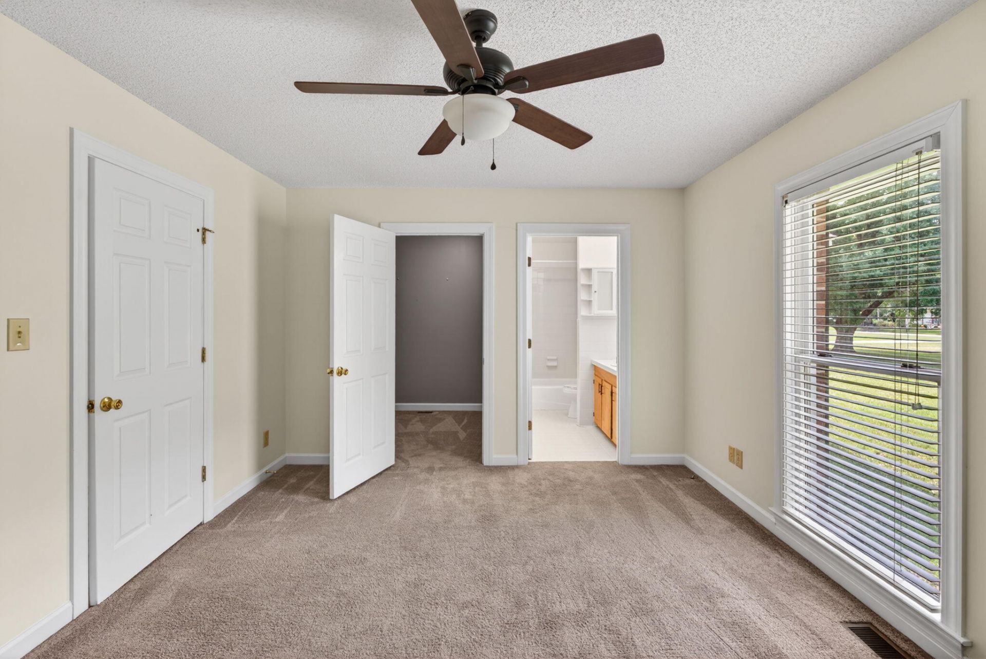 451 Kelton Road Photo 48