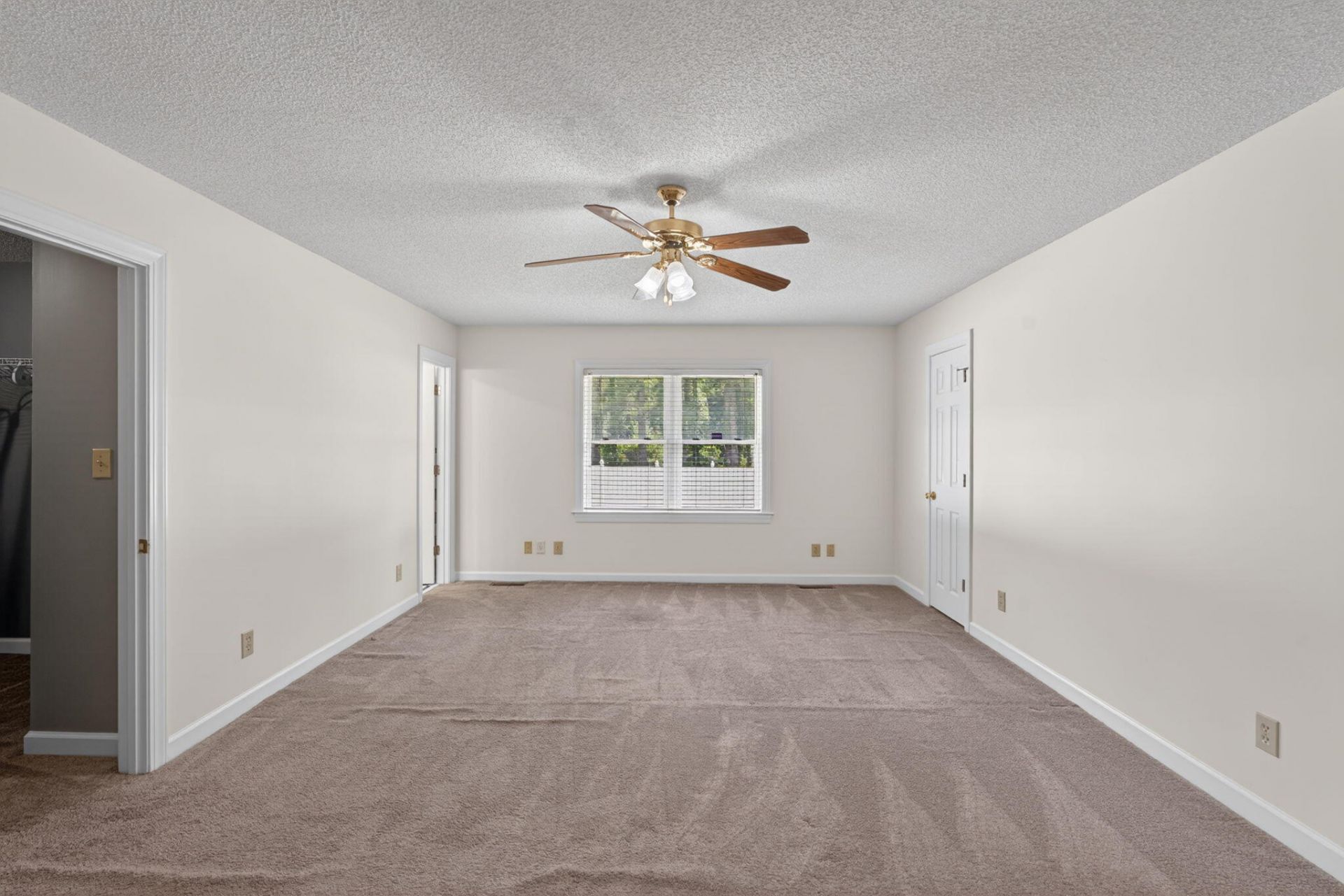 451 Kelton Road Photo 51