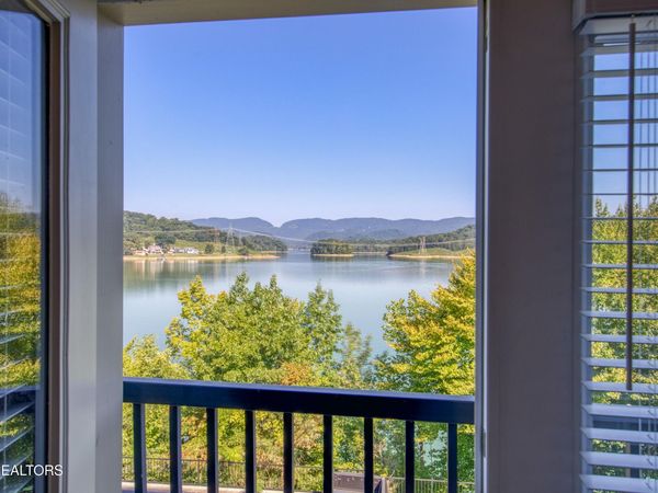 221 Sandpiper Lane, Bean Station, TN 37708