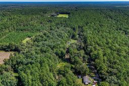 128 Sandridge Lane photo 4