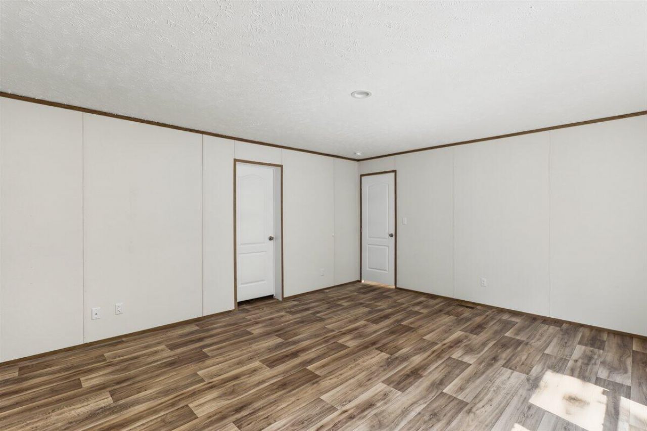 128 Sandridge Lane Photo 33