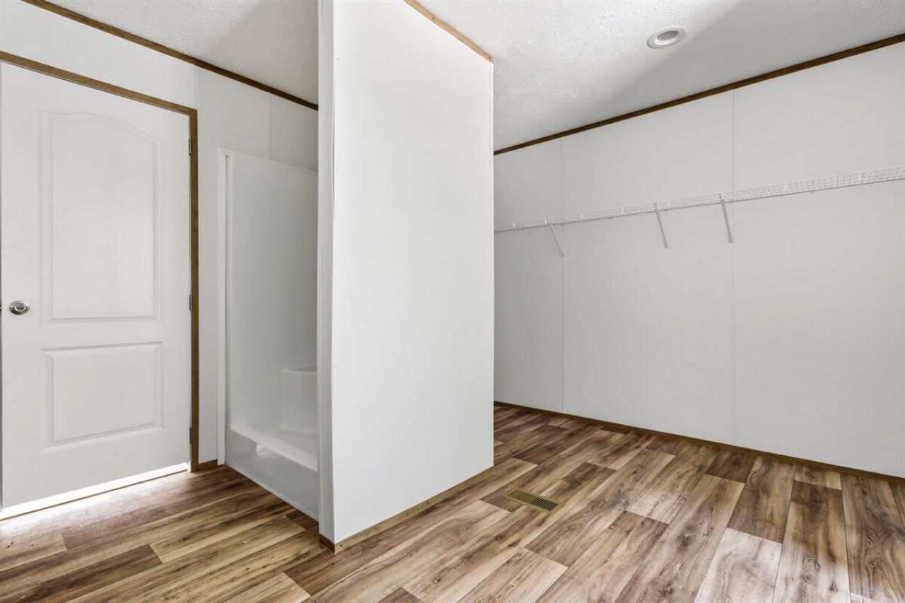 128 Sandridge Lane Photo 36