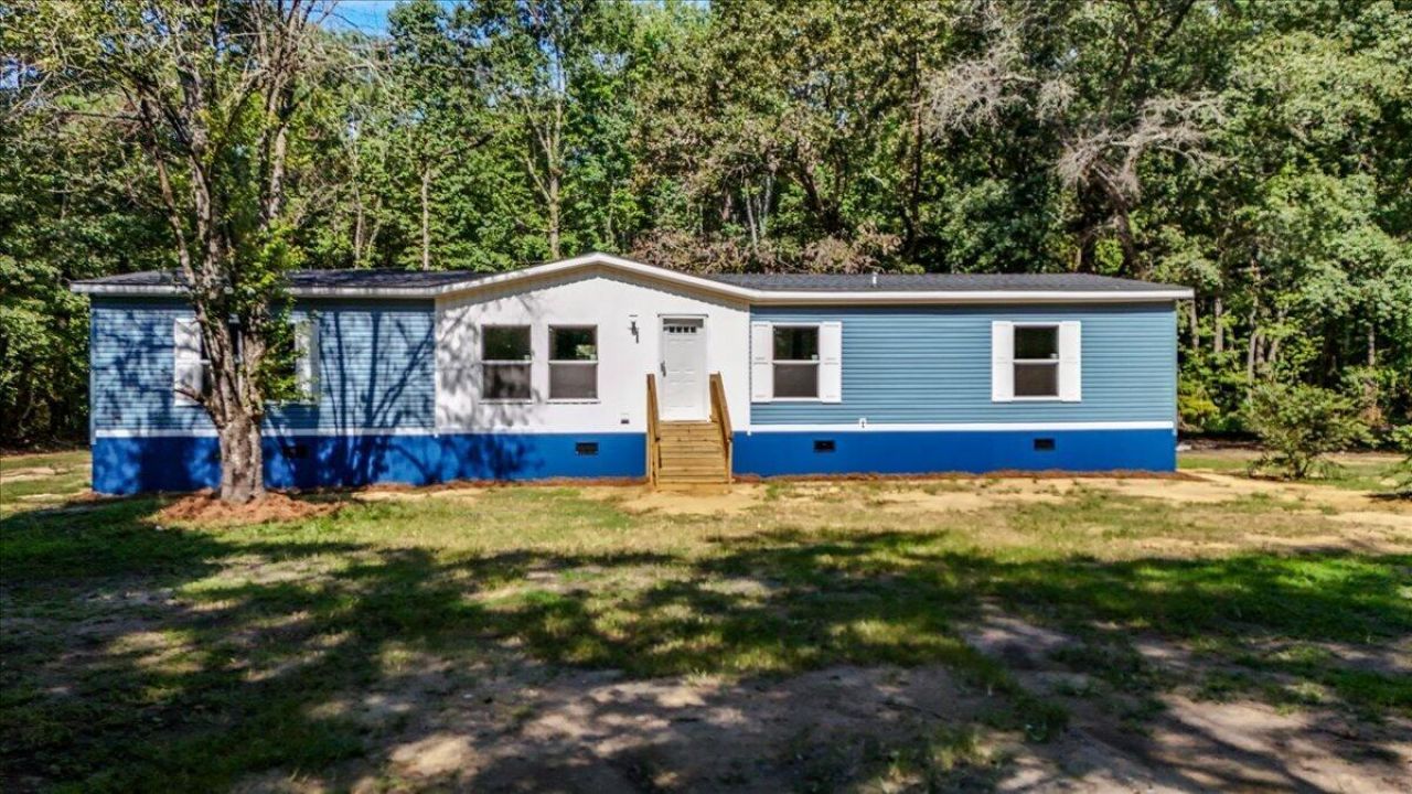 128 Sandridge Lane Photo 4