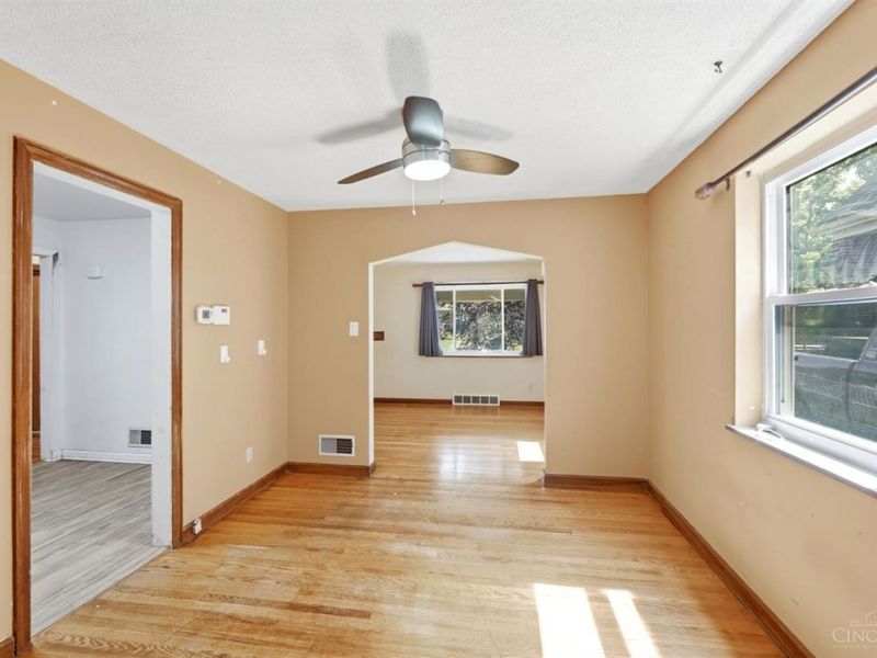 1111 Betty Lane, Delhi Township, OH 45238 Photo 12