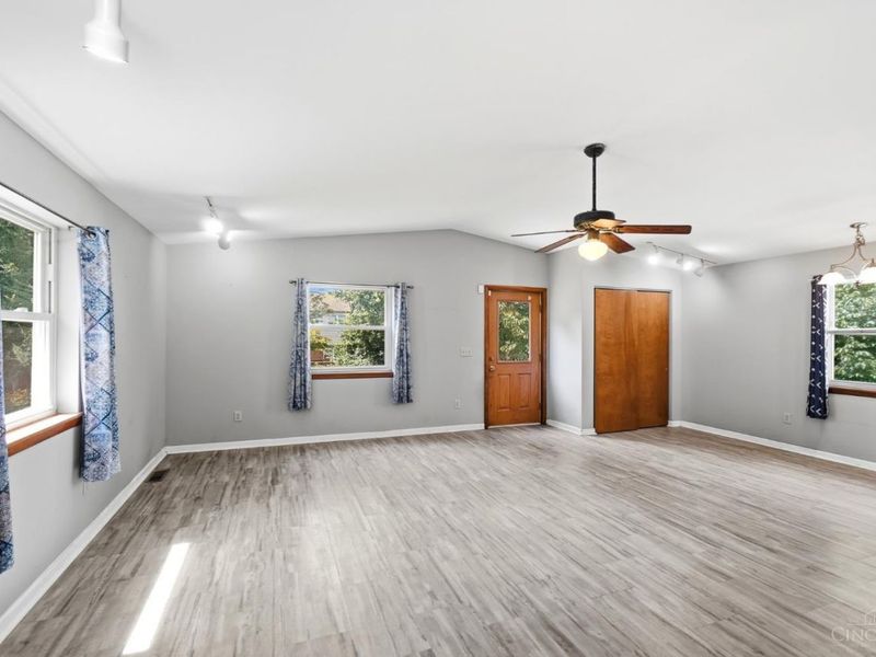 1111 Betty Lane, Delhi Township, OH 45238 Photo 14