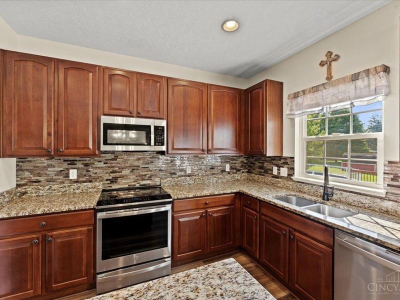 4456 Springfield Court, Union Township, OH 45103 Photo 12