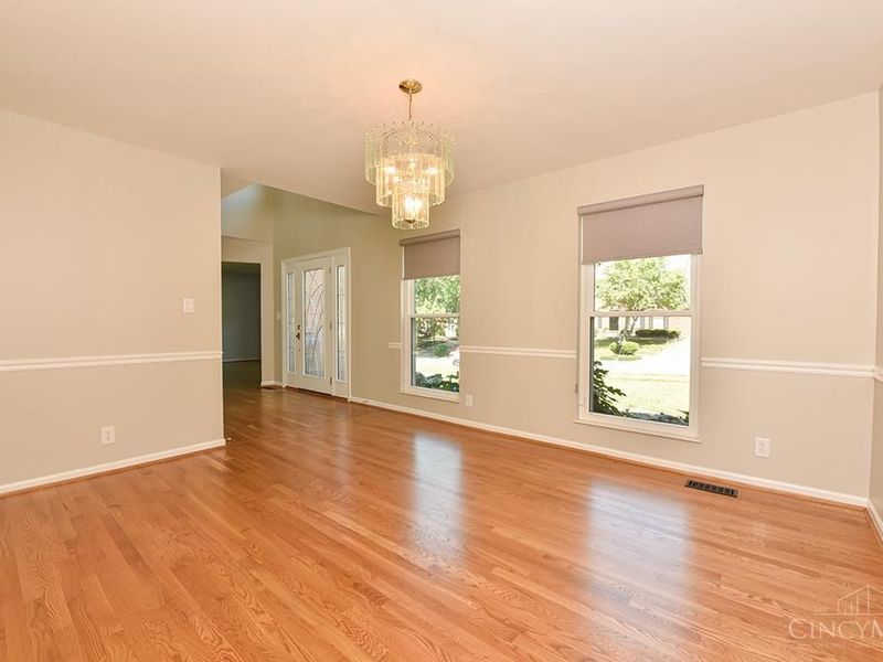 8721 Rupp Farm Drive, West Chester, OH 45069 Photo 5