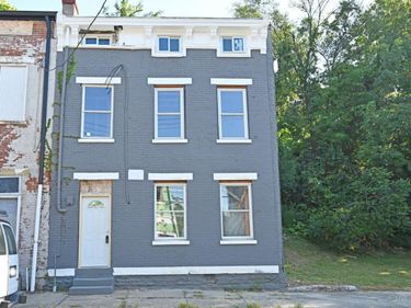 38 E Clifton Avenue, Cincinnati, OH 45202