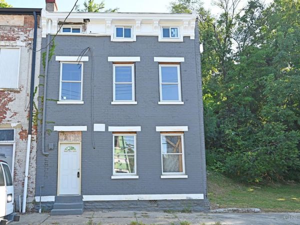 38 E Clifton Avenue, Cincinnati, OH 45202