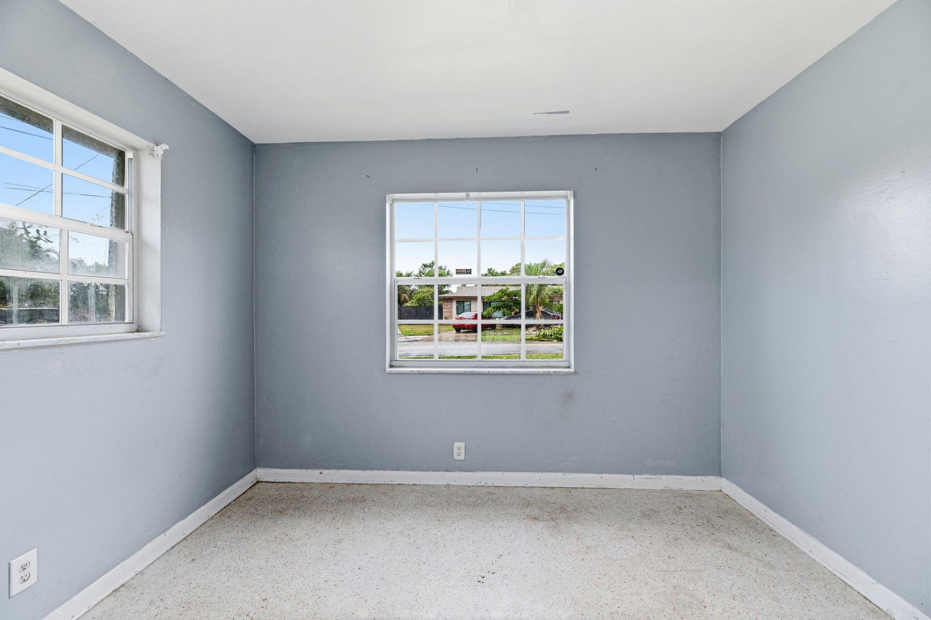 2700 NW 36th Avenue, Lauderdale Lakes, FL 33311 Photo