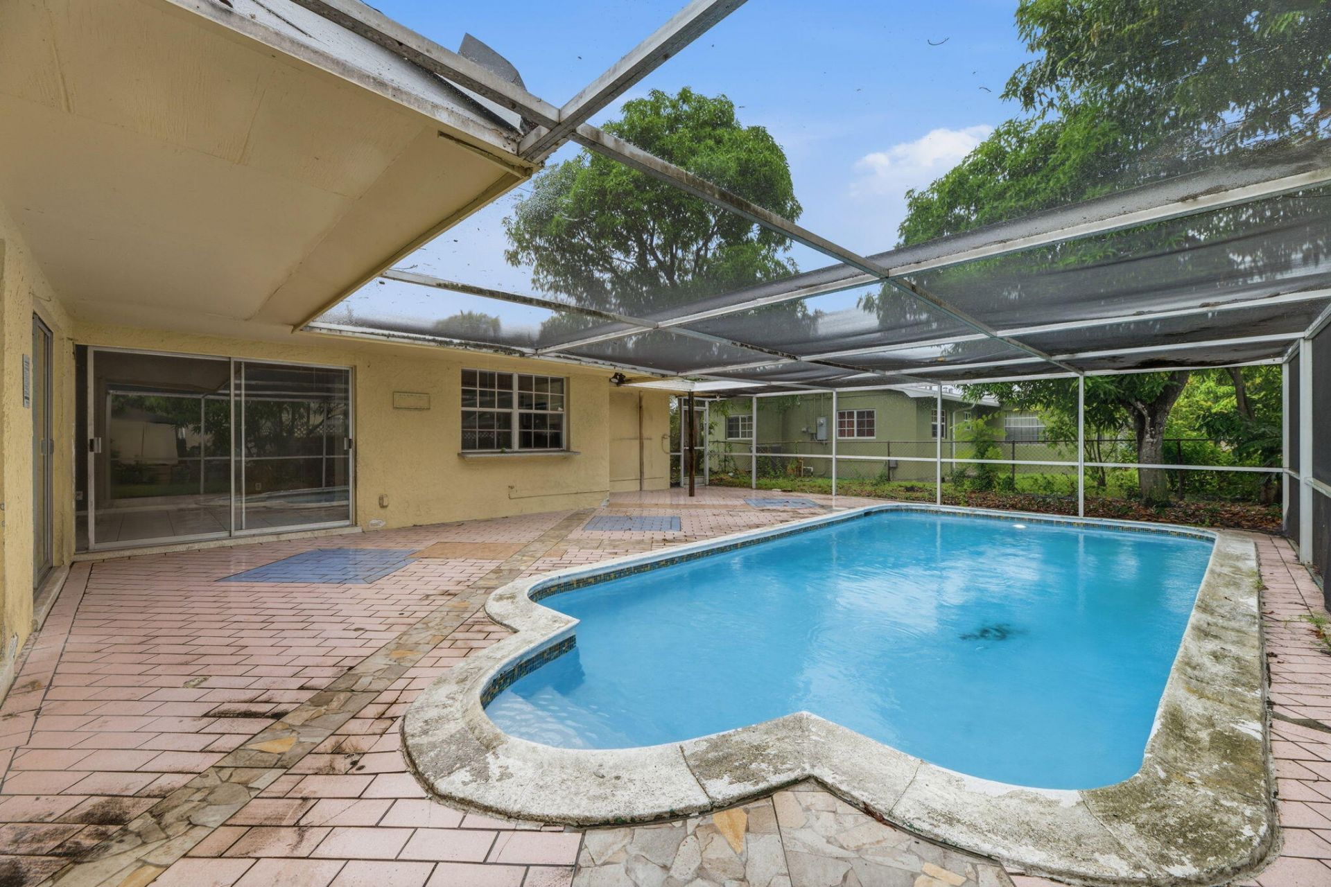 2700 NW 36th Avenue, Lauderdale Lakes, FL 33311 Photo