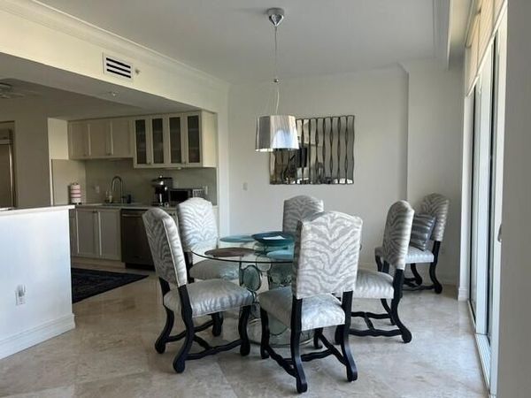 99 SE Mizner Boulevard, Unit 36, Boca Raton, FL 33432