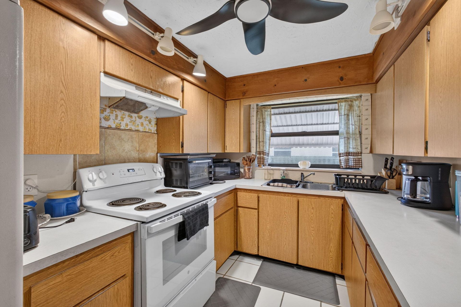 17596 Cinquez Park Road W, Jupiter, FL 33458 Photo