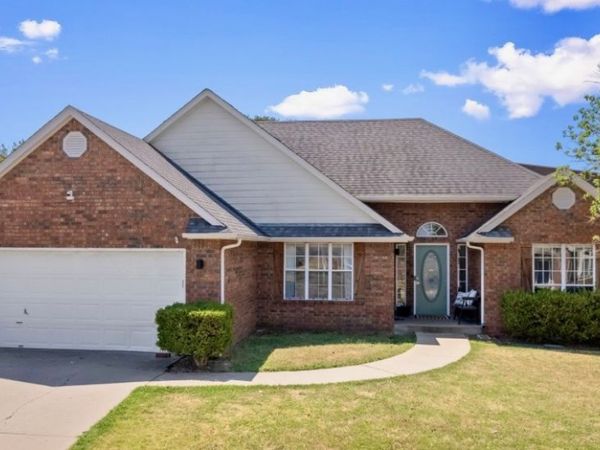 11118 E 117th Street , Collinsville, OK 74021