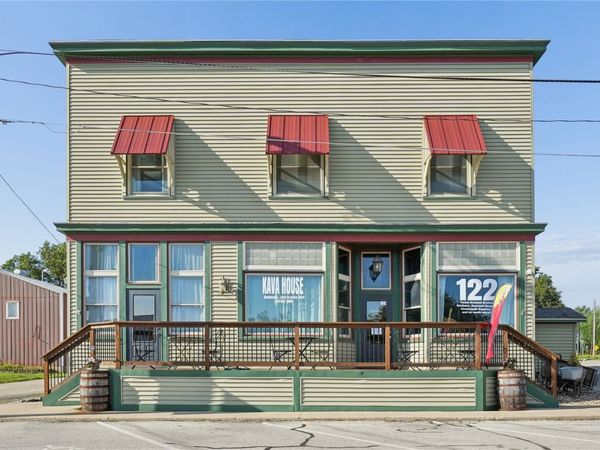 122 2nd Street SE, Swisher, IA 52338