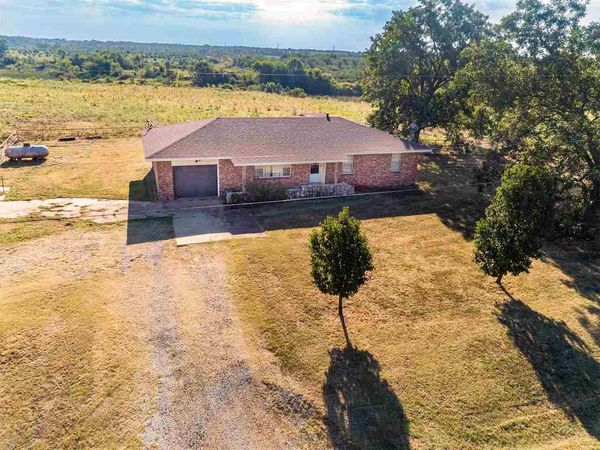 8105 N Rose Road, Glencoe, OK 74032