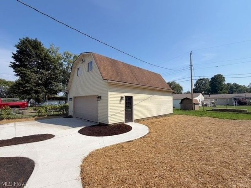 11349 East Avenue NE, Sandyville, OH 44671 Photo 2