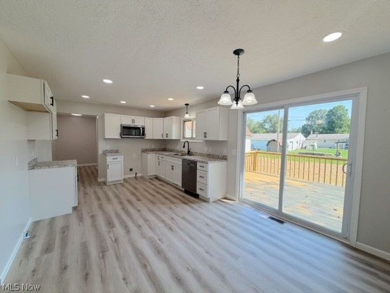 11349 East Avenue NE, Sandyville, OH 44671 Photo 7