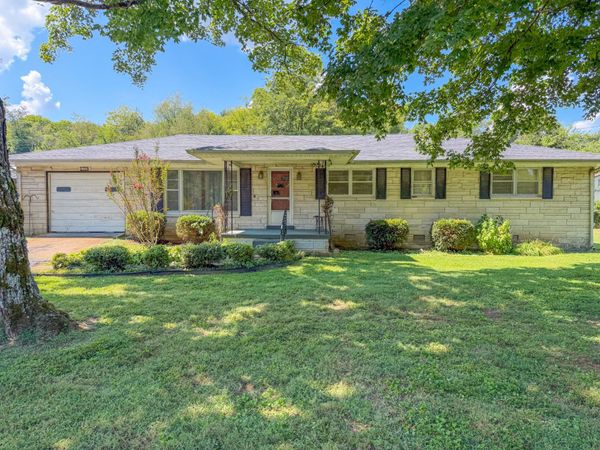 2709 Columbia Hwy , Pulaski, TN 38478