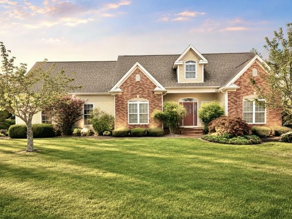 4893 Orten Dr , Hopkinsville, KY 42240