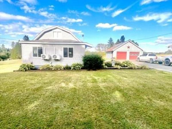 447 B Road, Houlton, ME 04730
