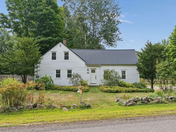 214 Costello Road , Gardiner, ME 04345