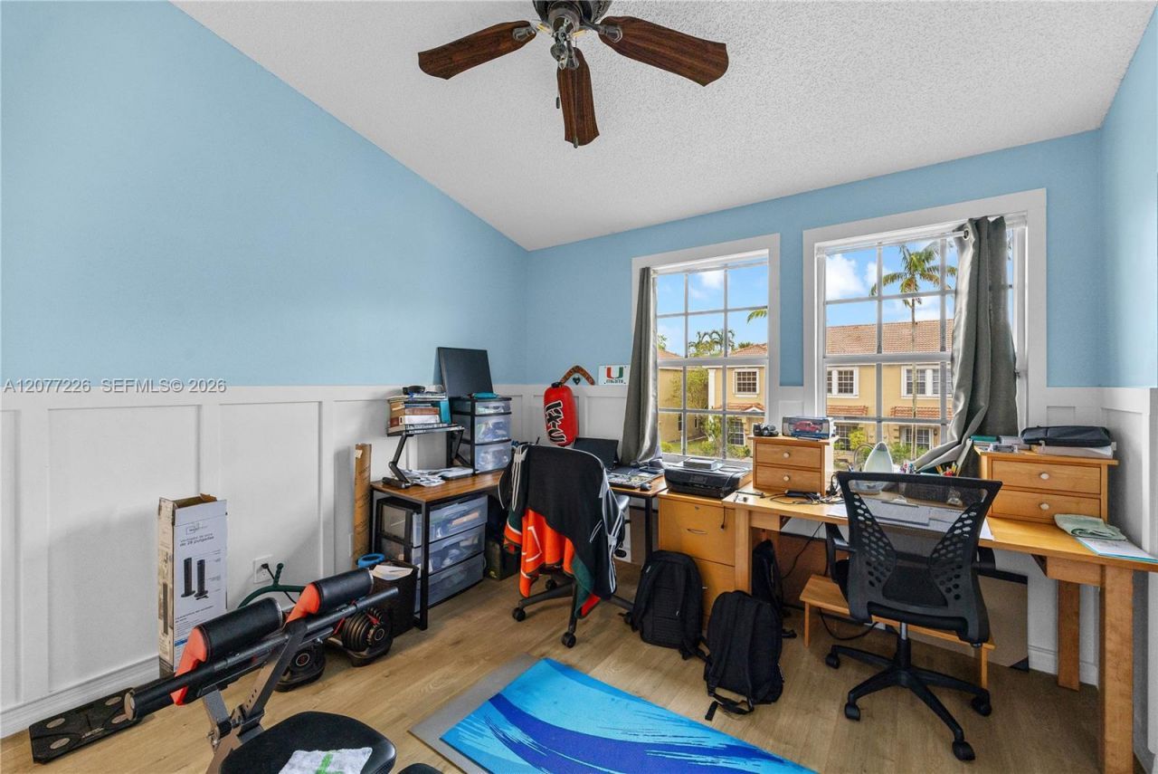 762 SW 122nd Ter , Pembroke Pines, FL 33025 Photo