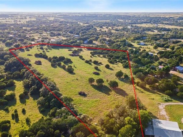 5274 County Road 200 , Liberty Hill, TX 78642