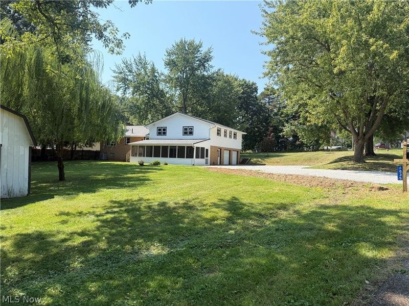 6035 Richville Drive SW, Navarre, OH 44662 Photo 3