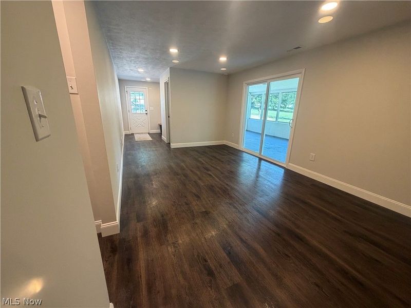 6035 Richville Drive SW, Navarre, OH 44662 Photo 9