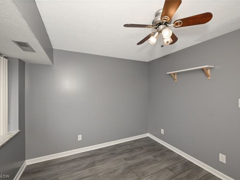 9611 Sunrise Boulevard, Unit K9, North Royalton, OH 44133 Photo 17
